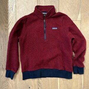 Patagonia size small burgundy sweater